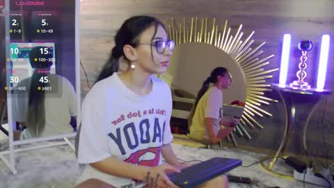 Isabella online show from 10-14-25, 08:09