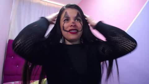 Snapshot of isabella_nice_ chatting on 10-27-25, 02:10 abby online show from 10-27-25, 02:10