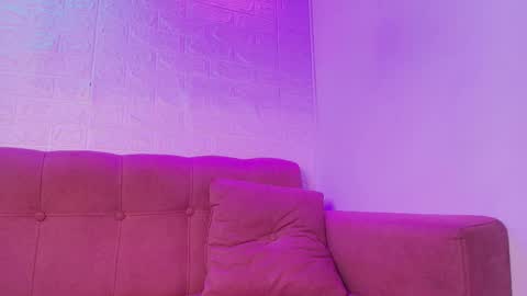 Isabella online show from 10-22-25, 05:08