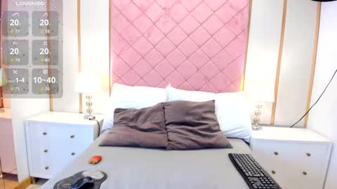 Snapshot of isabella_roa chatting on 02-19-26, 03:24 Isabella online show from 02-19-26, 03:24