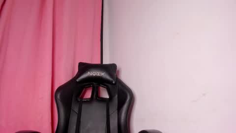 isabella online show from 10-08-25, 02:20