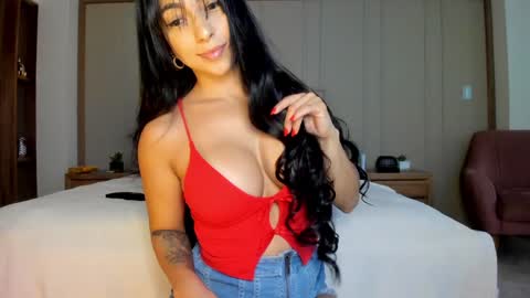 ISABEL online show from 01-26-25, 10:24