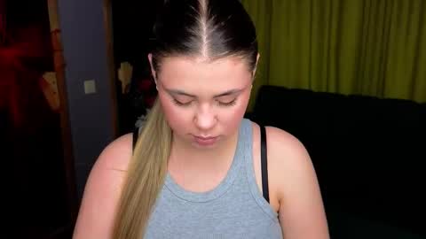 Snapshot of isabellabler chatting on 02-28-26, 12:50 isabellabler online show from 02-28-26, 12:50