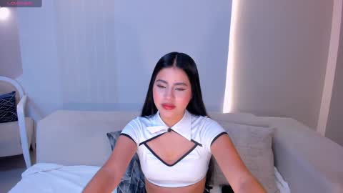 Isa Hill  online show from 12-12-24, 07:04