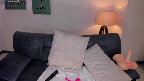 Isa Hill  online show from 01-07-25, 10:08