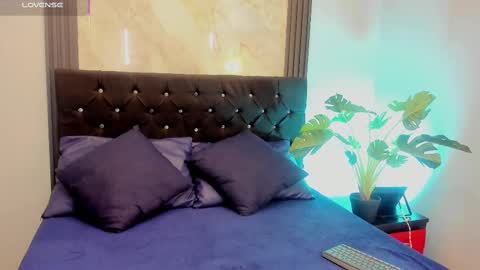 Isabella - Schedule 1500 - 2200 gtm-5 online show from 09-12-25, 01:22