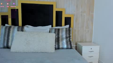    online show from 12-04-25, 08:06