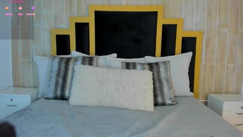    online show from 12-05-25, 07:43