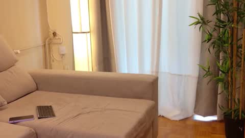 Snapshot of isabellauribe chatting on 09-18-25, 01:57 isabellauribe online show from 09-18-25, 01:57