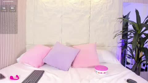 Isa  online show from 11-05-25, 04:01