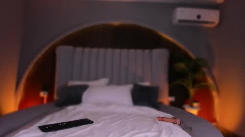 Snapshot of isabellax21 chatting on 02-12-26, 04:18 Isa online show from 02-12-26, 04:18