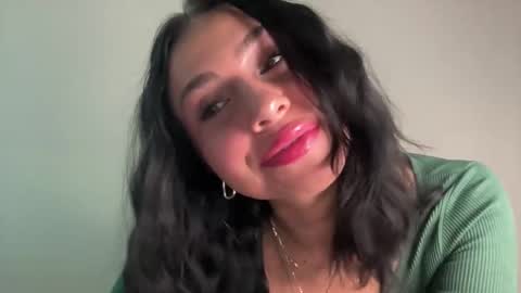 Snapshot of isabellekinsley chatting on 11-08-25, 12:00 isabellekinsley online show from 11-08-25, 12:00