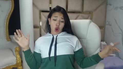 isabellrodriguez18 online show from 03-07-25, 04:13