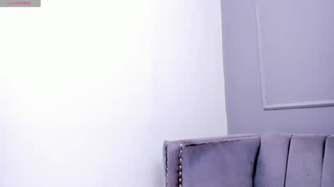 Isabellsmmith online show from 01-08-25, 04:23