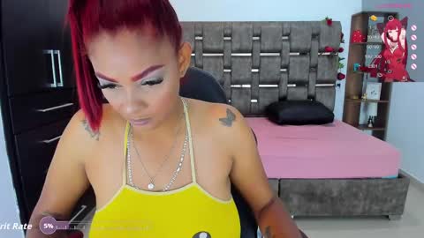 Hi mi name is Isabel  online show from 10-04-25, 03:21