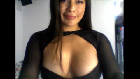 Snapshot of isabrown10 chatting on 02-23-25, 01:02 isabrown10 online show from 02-23-25, 01:02
