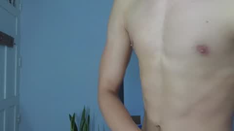 Snapshot of isaiashunt_ chatting on 01-16-25, 11:37 isais hunt online show from 01-16-25, 11:37