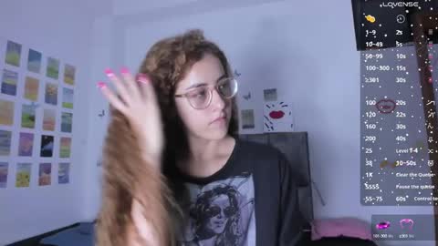 Isabela  online show from 02-07-25, 03:23