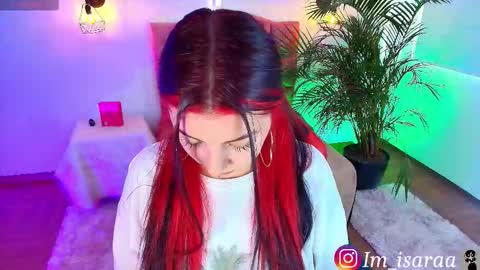 isara_ online show from 09-17-25, 11:56