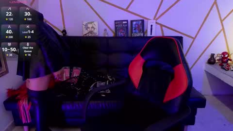 isabela online show from 11-10-25, 03:38