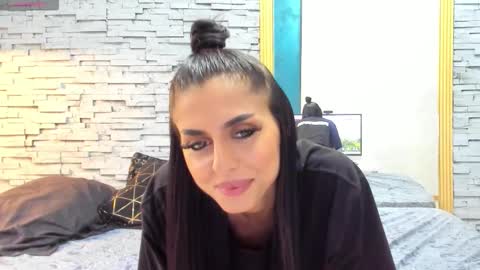 ishalyn online show from 09-13-25, 05:40