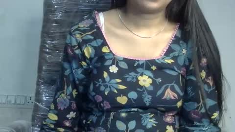 ishika_ishu online show from 11-01-25, 11:01