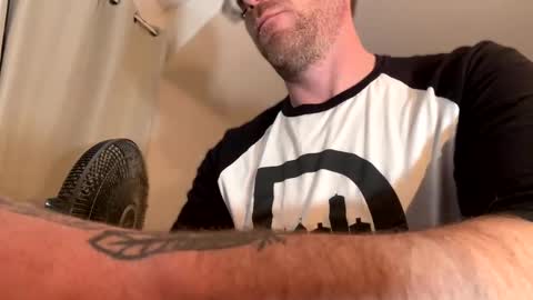 Snapshot of ishouldntbeonhereagain chatting on 01-25-25, 09:36 Daddy Master Master Daddy online show from 01-25-25, 09:36