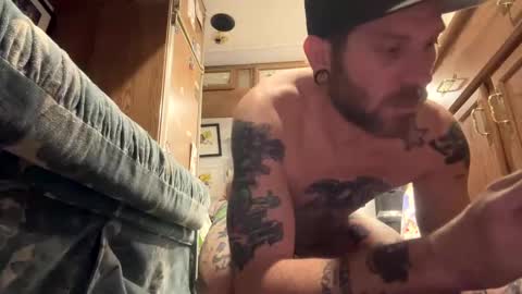 Snapshot of ishouldntbeonhereagain chatting on 10-23-25, 06:56 Daddy Master Master Daddy online show from 10-23-25, 06:56