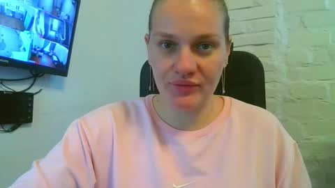 Snapshot of isingle_mom chatting on 09-24-25, 07:55 isingle_mom online show from 09-24-25, 07:55