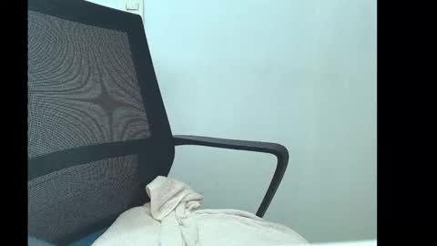 Snapshot of isis_pink chatting on 02-27-26, 12:05 Alaya online show from 02-27-26, 12:05