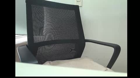 Snapshot of isis_pink chatting on 03-02-26, 09:43 Alaya online show from 03-02-26, 09:43