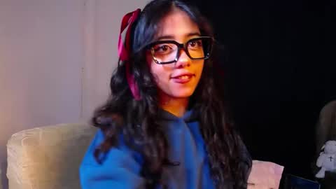 isis_valen online show from 10-24-25, 11:50