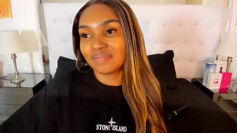 Snapshot of isla_scott chatting on 03-06-26, 11:28 Vanessa online show from 03-06-26, 11:28