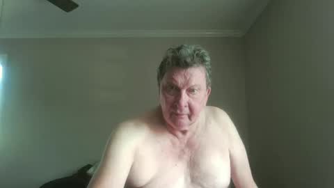 Snapshot of island625103 chatting on 09-22-25, 03:03 island625103 online show from 09-22-25, 03:03