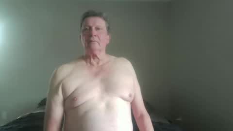 Snapshot of island625103 chatting on 09-27-25, 05:40 island625103 online show from 09-27-25, 05:40