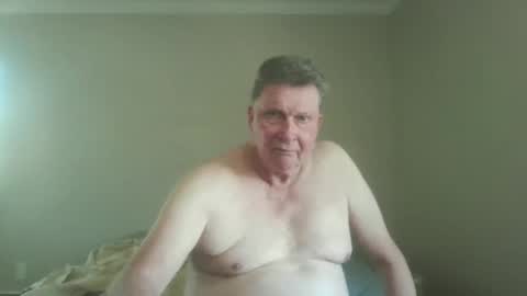 Snapshot of island625103 chatting on 10-03-25, 06:16 island625103 online show from 10-03-25, 06:16