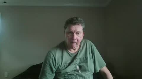 Snapshot of island625103 chatting on 11-03-25, 07:04 island625103 online show from 11-03-25, 07:04