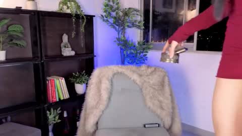 Julyane online show from 02-14-26, 01:57