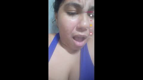 Isobel Adams   online show from 03-06-25, 10:36