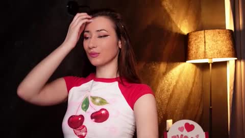 IsoldeBliss online show from 02-18-25, 08:16