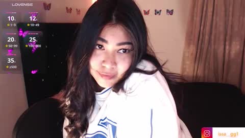 Snapshot of issa_gg chatting on 09-23-25, 06:38 isabella p online show from 09-23-25, 06:38