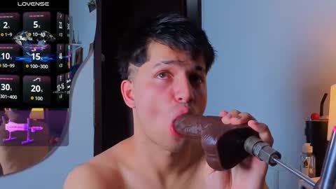 Issac online show from 01-09-26, 04:59