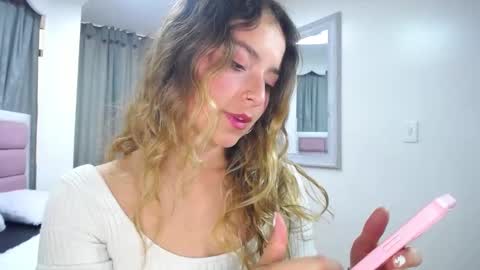 Snapshot of issadorajames chatting on 01-13-25, 06:27 issadorajames online show from 01-13-25, 06:27