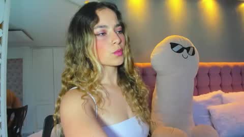 Snapshot of issadorajames chatting on 02-09-25, 02:07 issadorajames online show from 02-09-25, 02:07