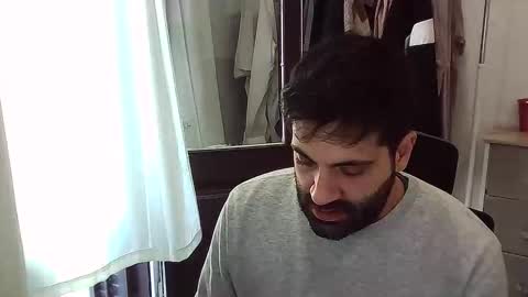 italianboybcn online show from 11-16-25, 09:15