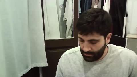 italianboybcn online show from 11-18-25, 08:02
