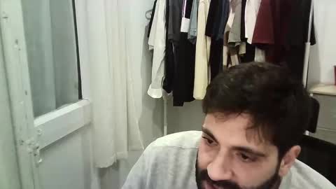 italianboybcn online show from 11-20-25, 07:02
