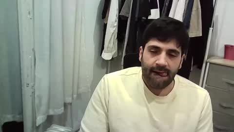 italianboybcn online show from 12-21-25, 07:37