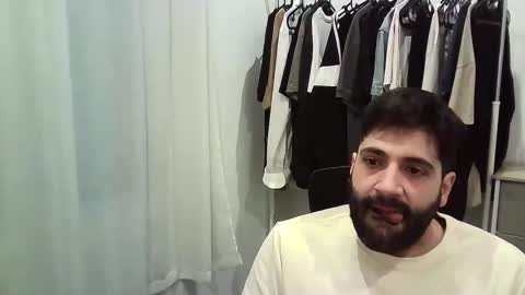 italianboybcn online show from 01-06-26, 07:34