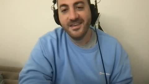 Valentino online show from 01-02-25, 07:33